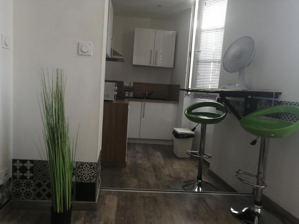 Studio Port Тулон Екстериор снимка